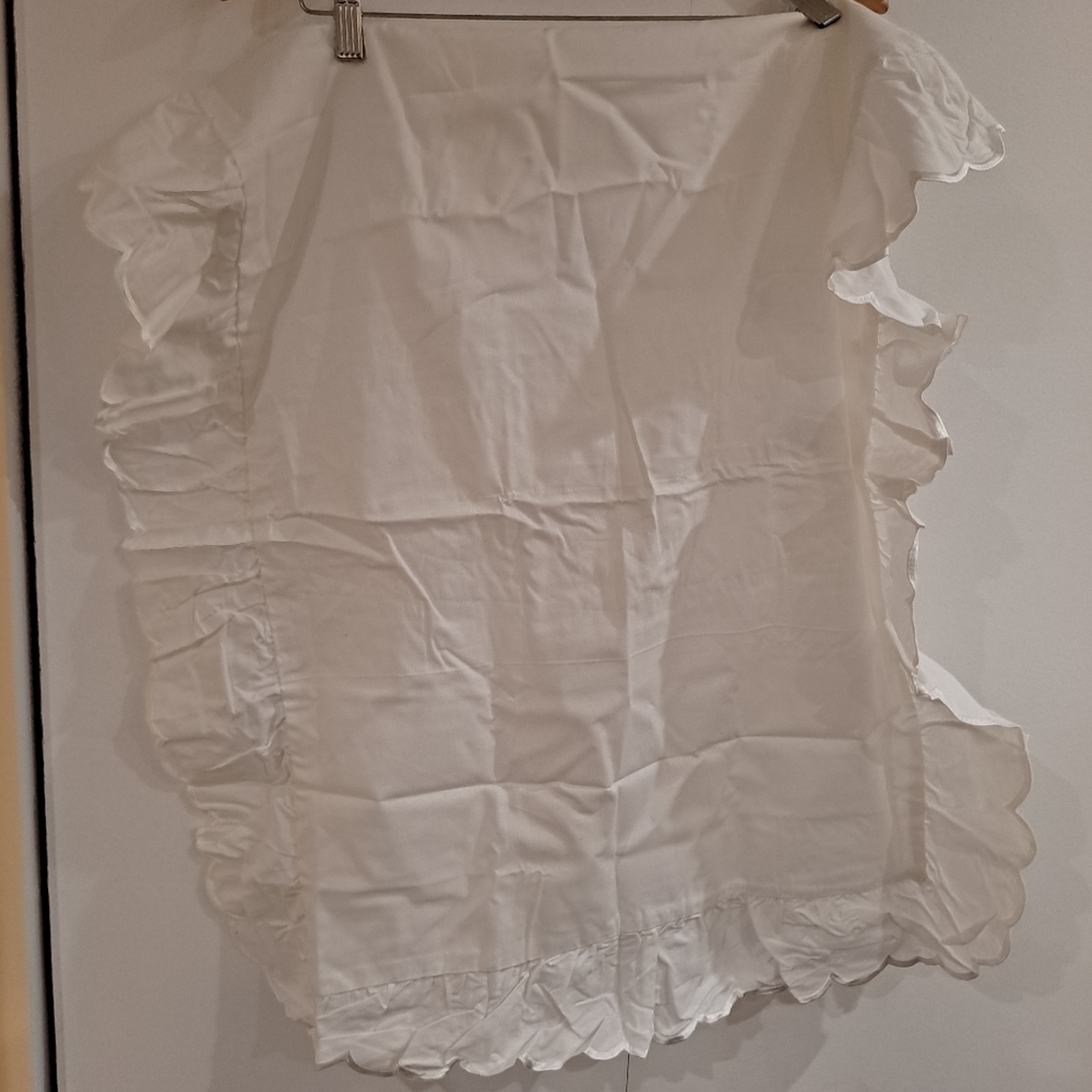 New! Embroidered Scallop White Shams(2)